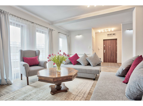 Spacious family apartment away from urban hustle - Zu Vermieten