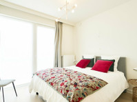 Charming 2-BD Apartment, Close to Bern in Köniz - 아파트
