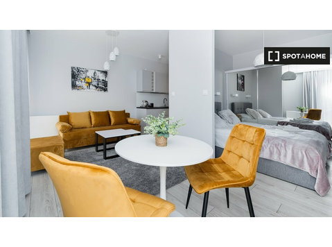 Studio-Apartment zur Miete in Krakau - Wohnungen