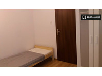 Room for rent in a residence in Old Polesie, Lodz - Til Leie