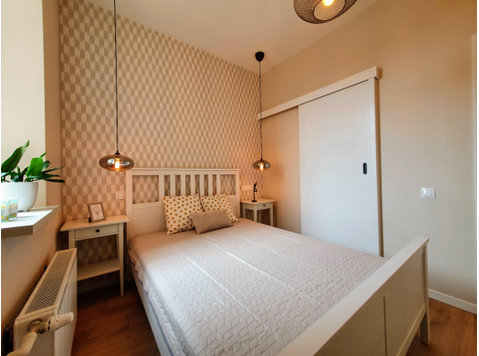 2 rooms, Piotrkowska 37, Lodz, just renovated - Apartman Daireleri