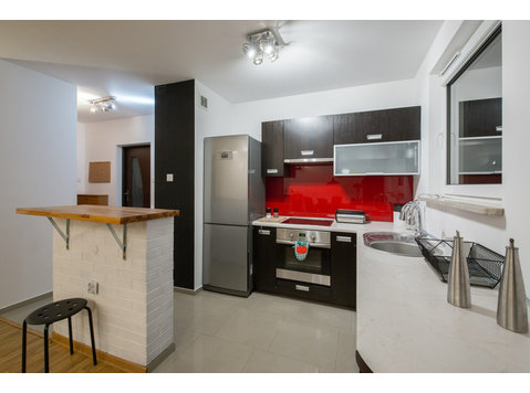 Beautiful 2 rooms apartment on Tymienieckiego 16 - Pisos