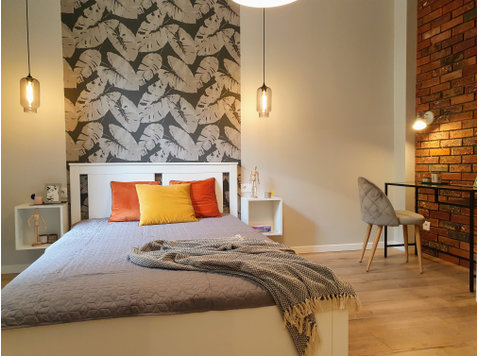 New 2 rooms in Piotrkowska 37, Lodz - Apartments