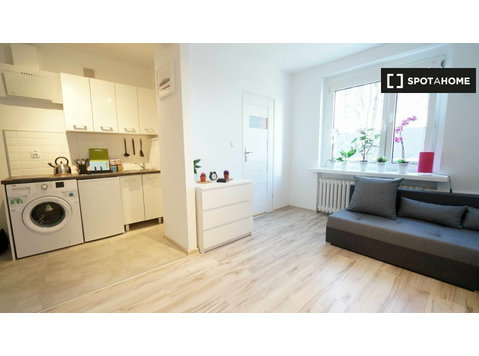 Studio apartment for rent in Stare Bałuty, Lodz - Apartments