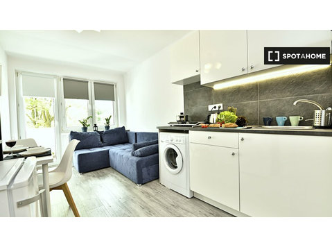Studio apartment for rent in Stare Bałuty, Lodz - Apartmány