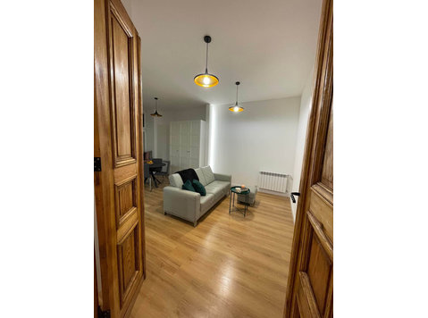 Very Center, 2 rooms, Nawrot street - Apartments