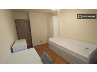 Room for rent in 4-bedroom apartment in Śródmieście, Lublin - K pronájmu
