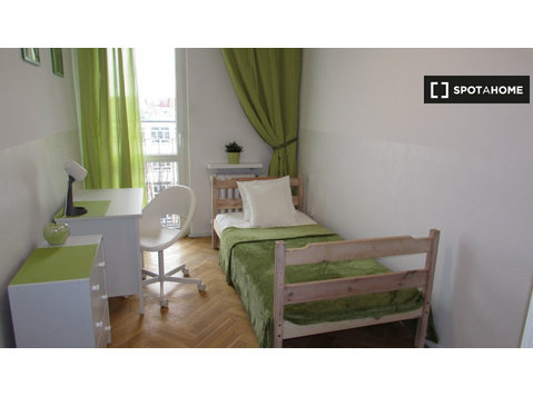 Room for rent in 5-bedroom apartment in Grochów, Warsaw - 임대