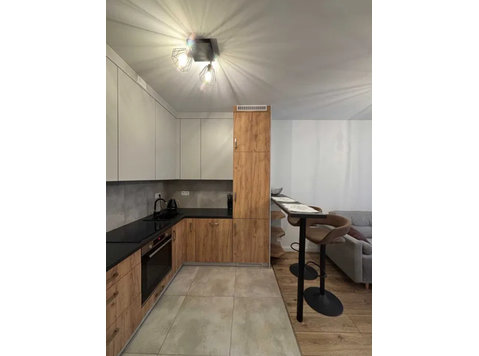 3-Room Apartment with Balcony in Wola – Quiet Area, Great… - Apartman Daireleri