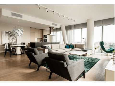 Cosmopolitan – Luxury 4 rooms apartment for rent - Apartments