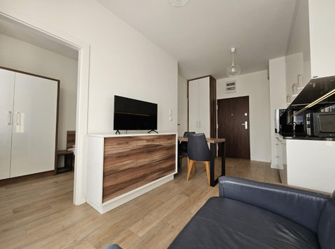 MODERN 2-room apartment near WUM I OCHOTA DISTRICT - Apartamentos