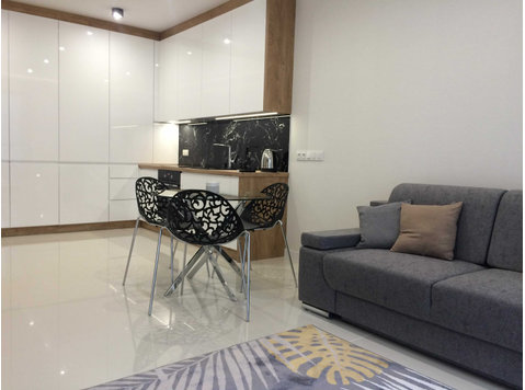 MODERN 2 rooms apartment , Grzybowska Street – close to… - Căn hộ