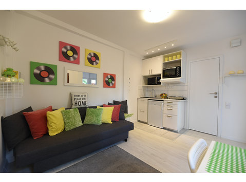 MODERN STUDIO flat near METRO WILANOWSKA I MOKOTOW DISTRICT - Apartments