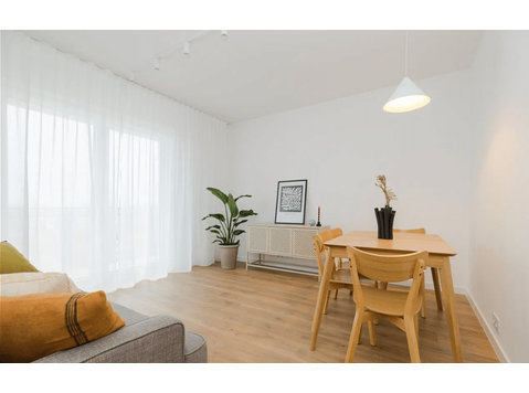 NEW & SPACIOUS 3-room apartment in PRAGA DISTRICT - Apartemen