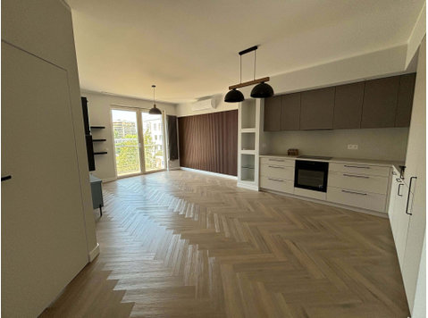 SPACIOUS 2-rooms apartment in ZOLIBORZ - Apartments