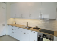 Spacious 3 roooms apartment, Aleja Rzeczypospolitej,… - Διαμερίσματα