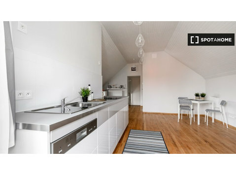 Studio-Apartment zu vermieten in Jary, Warschau - Wohnungen