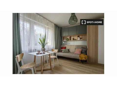 Studio-Apartment zu vermieten in Stokłosy, Warschau - Wohnungen