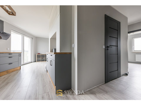 New 4-room apartment, bathtub, shower, balcony - Mieszkanie