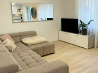 Beautifully furnished 2 bedroom shared apartment - WGs/Zimmer