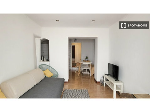 Dwupokojowe mieszkanie do wynajęcia w Lizbonie, Lizbona - Mieszkanie
