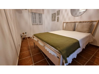 Flatio - all utilities included - Charming Studio in Alter… - Аренда