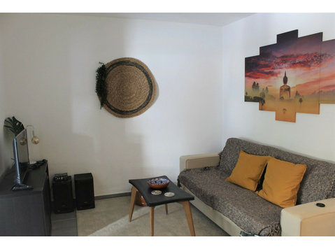 Flatio - all utilities included - Casa Palmeira Azul by… - For Rent