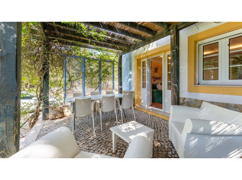 2 BDR House W/Terrace in Praia Verde - Apartments