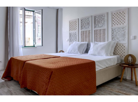 PB STD Estação - Palacete da BaixaFaro -Estúdio (Available… - Apartments
