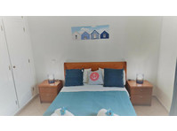 Flatio - all utilities included - Close to beach, the strip… - Te Huur