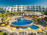 Clube Albufeira ☀ 2-Bedroom Apartment w/ Pool View - 	
Uthyres