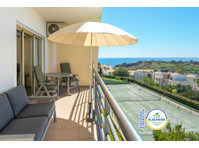 Flatio - all utilities included - Ocean view Apartment with… - De inchiriat