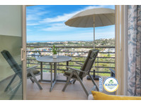 Flatio - all utilities included - Ocean view Apartment with… - השכרה