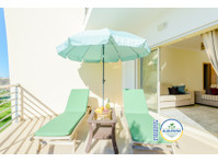 Flatio - all utilities included - Ocean view Apartment with… - For Rent