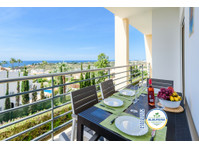 Flatio - all utilities included - Ocean view apartment with… - À louer