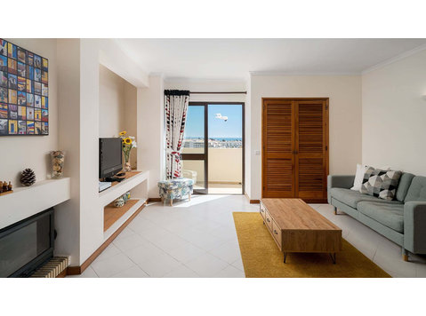 Bela Vista 3BDR Penthouse w/ Pool - Apartments