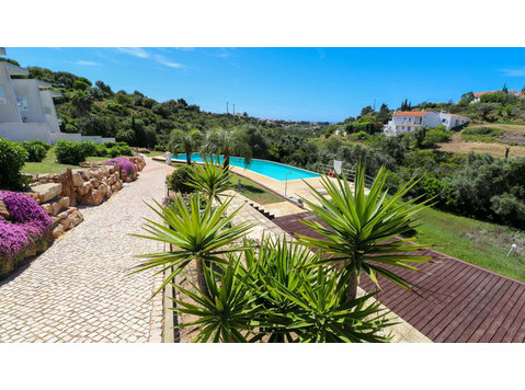 Divine 3BDR Duplex w/ Pool & Garden - Apartments