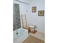Flatio - all utilities included - Double room with private… - Collocation