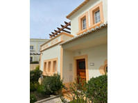 Flatio - all utilities included - Awesome Vila in Budens -… - Ενοικίαση