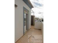 Flatio - all utilities included - Casa Ferreira T1 by Your… - Под наем