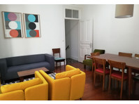 Flatio - all utilities included - INFORMAL INN S. Miguel -… - Collocation