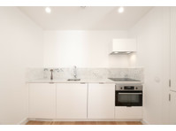 Flatio - all utilities included - Studio apartment with… - 空室あり