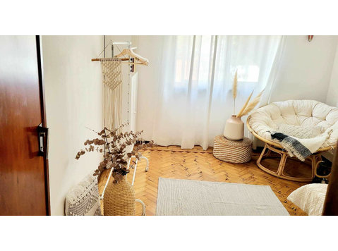 Flatio - all utilities included - Room near the beach with… - Woning delen