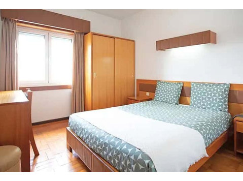 Room for rent in São João da Madeira - Room 207 - Mieszkanie