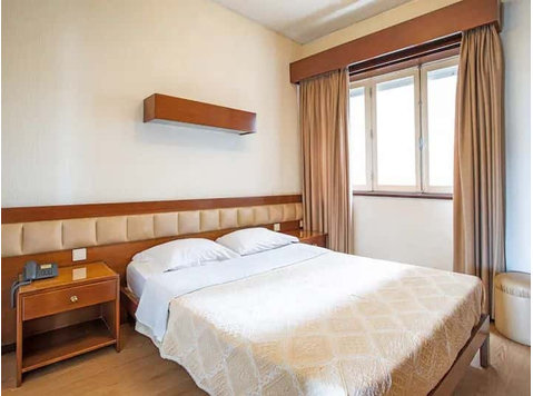 Room for rent in São João da Madeira - Room 210 - Apartamentos