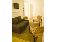 Flatio - all utilities included - Comfy Updated 2 BR Flat… - 出租