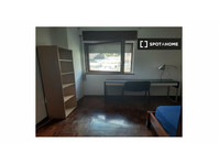 Room for rent in 4-bedroom apartment in Coimbra - 임대