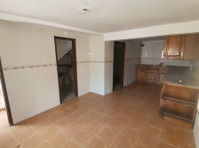Bank Property, House in Candosa, Tábua - Maisons