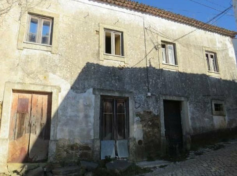 Bank Property, House to Renovate - Houses