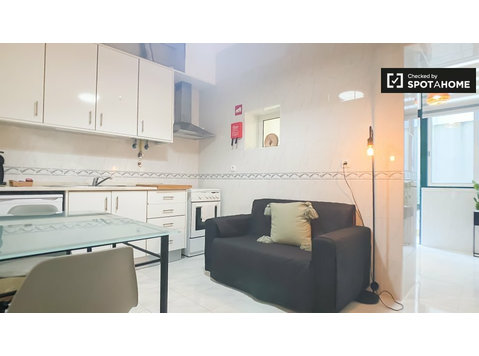 Apartamento de 2 quartos para alugar em Olaias, Lisboa - Apartamentos